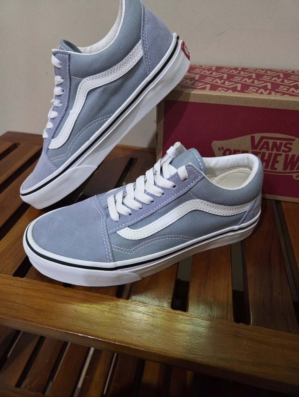 Vans Old Skool Men’s Sneakers in Dusty Blue and White Size 5 NEW